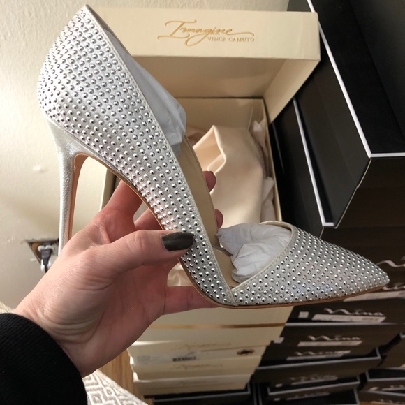 Vince Camuto Platinum Imossie Shimmer 